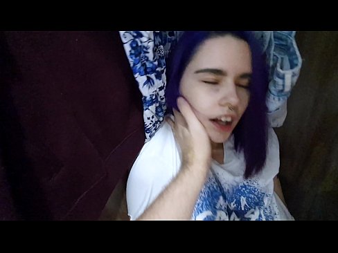 ❤️ Hittade min syster i garderoben och hjälpte henne att komma Porno vk at us ❌️❤